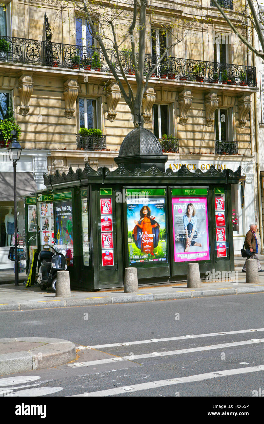 News Stand France High Resolution Stock Photography And Images - Alamy