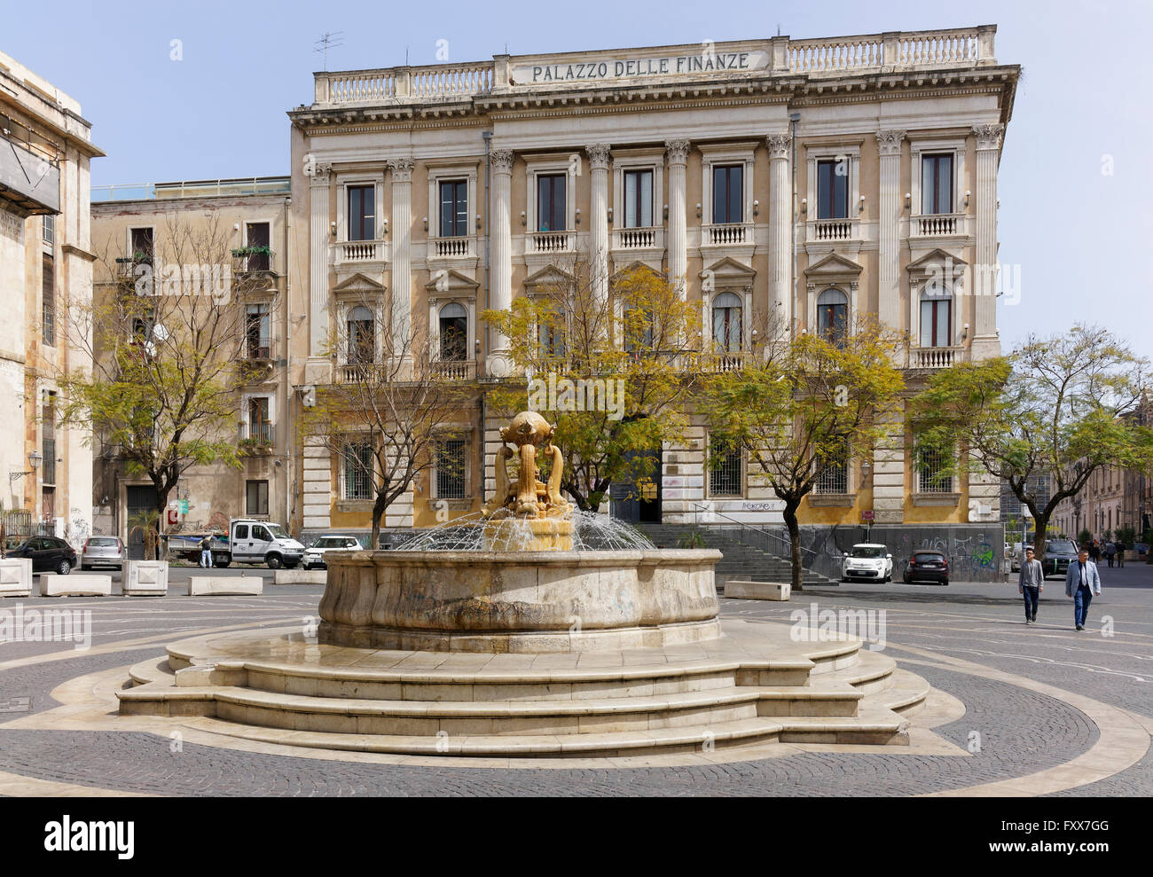 Palazzo Delle finanze and fountain in the Piazza Vincenzo Bellini Stock Photo