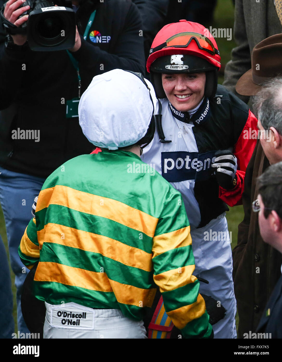 Victoria Pendleton returns to the parade ring after successfully