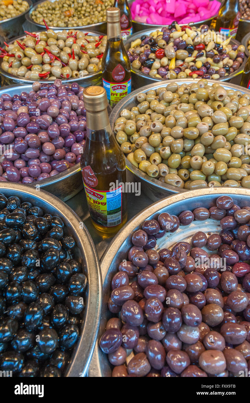 Israel, Tel Aviv, olives sold at shuk hacarmel Stock Photo Alamy