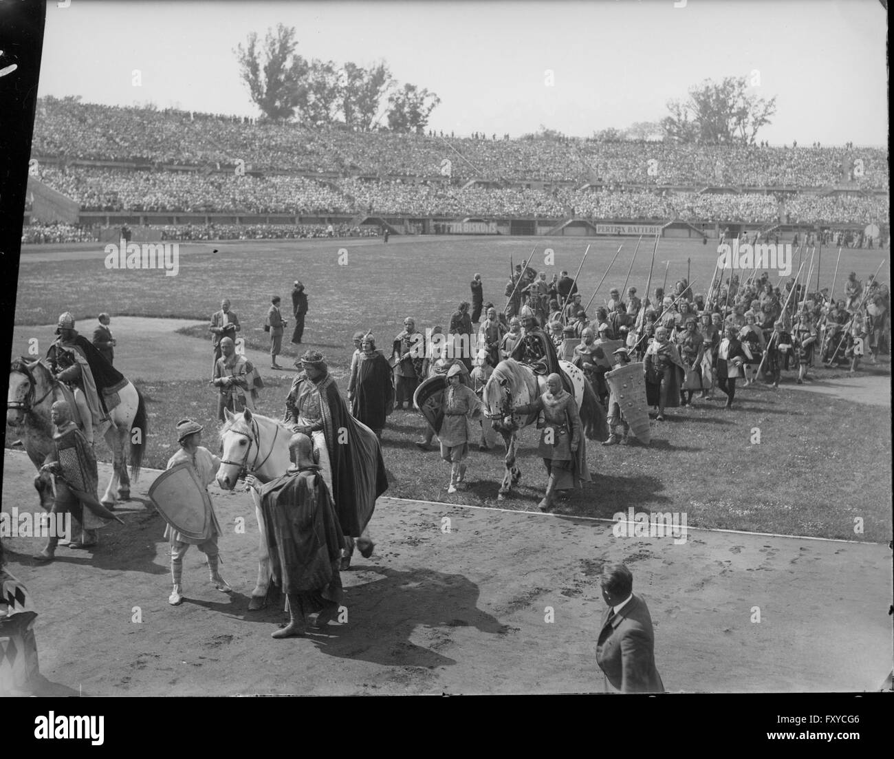 Kinder-Huldigung mit Festspiel im Wiener Stadion, 1.5.1934 Stock Photo
