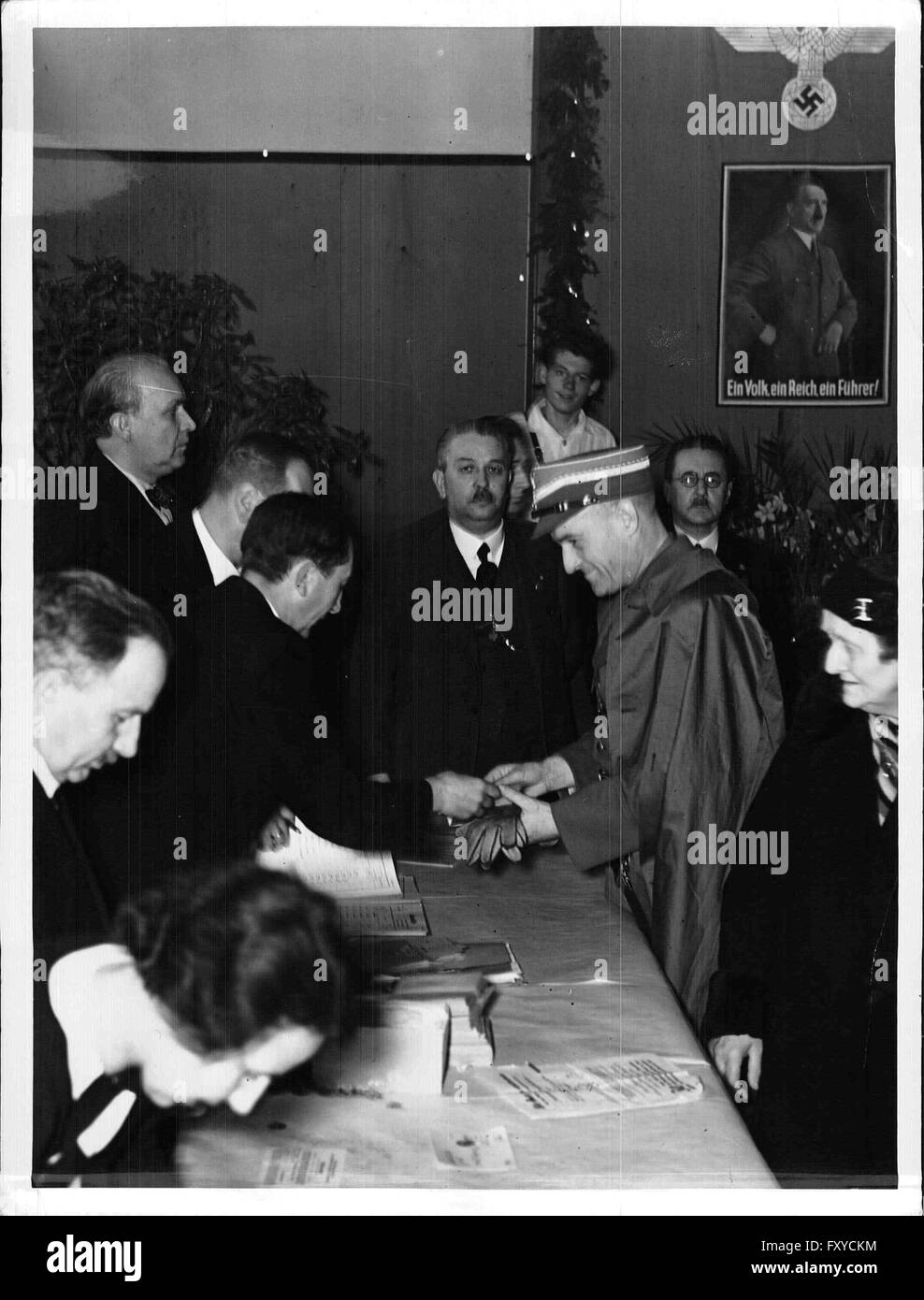 Die Volksabstimmung in Wien Stock Photo Alamy
