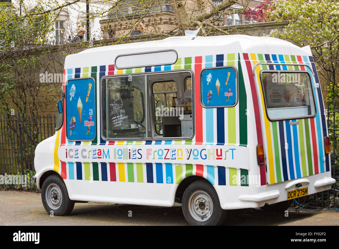 ice cream van selling ice cream, lollies and frozen yoghurt outside Natural  History Museum, London, England UK in April - Bedford cf van Stock Photo -  Alamy