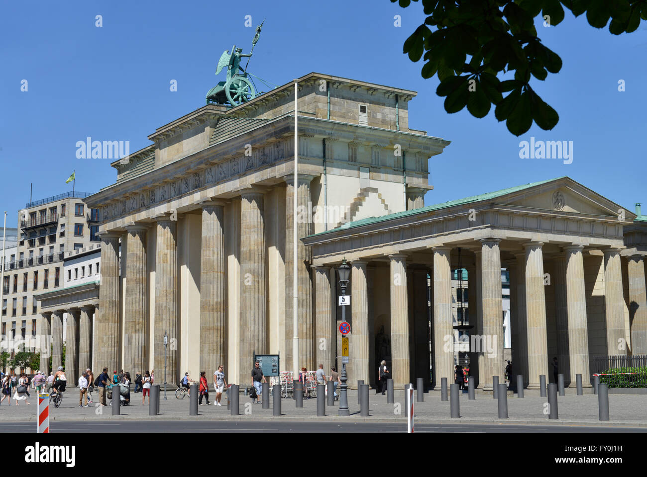 Brandenburger Tor, Platz des 18. Maerz, Mitte, Berlin, Deutschland Stock Photo