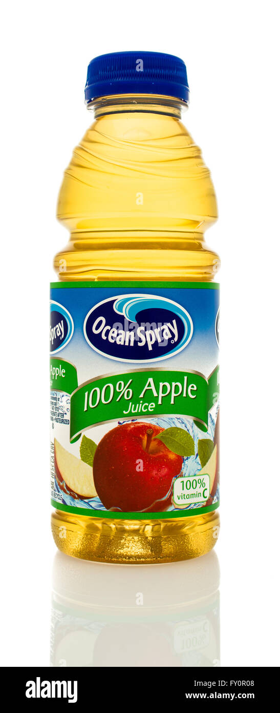 https://c8.alamy.com/comp/FY0R08/winneconne-wi-14-jan-2016-bottle-of-ocean-spray-apple-juice-FY0R08.jpg