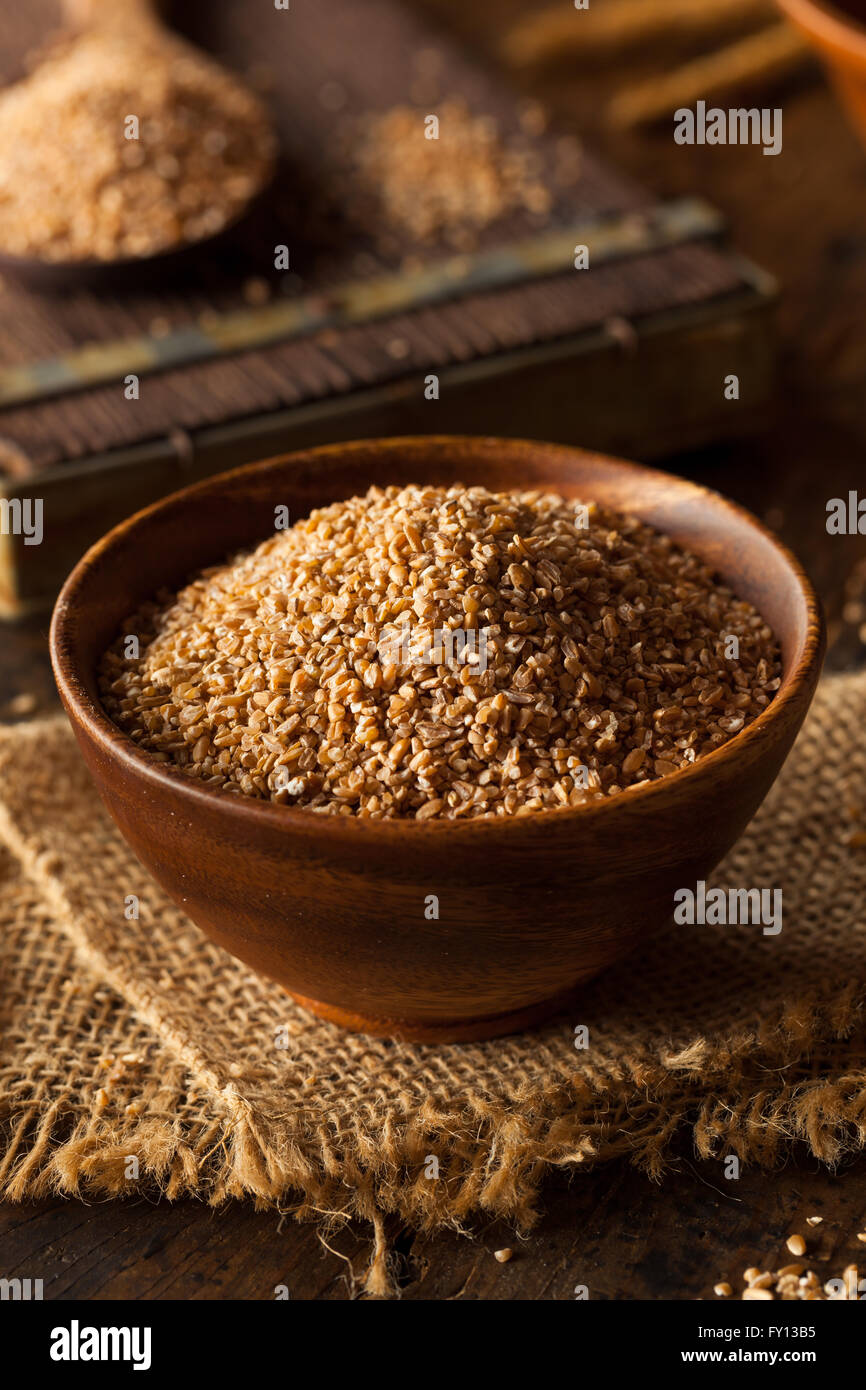 Raw Organic Whole Grain Cracked Wheat Ready to Use Stock Photo Alamy