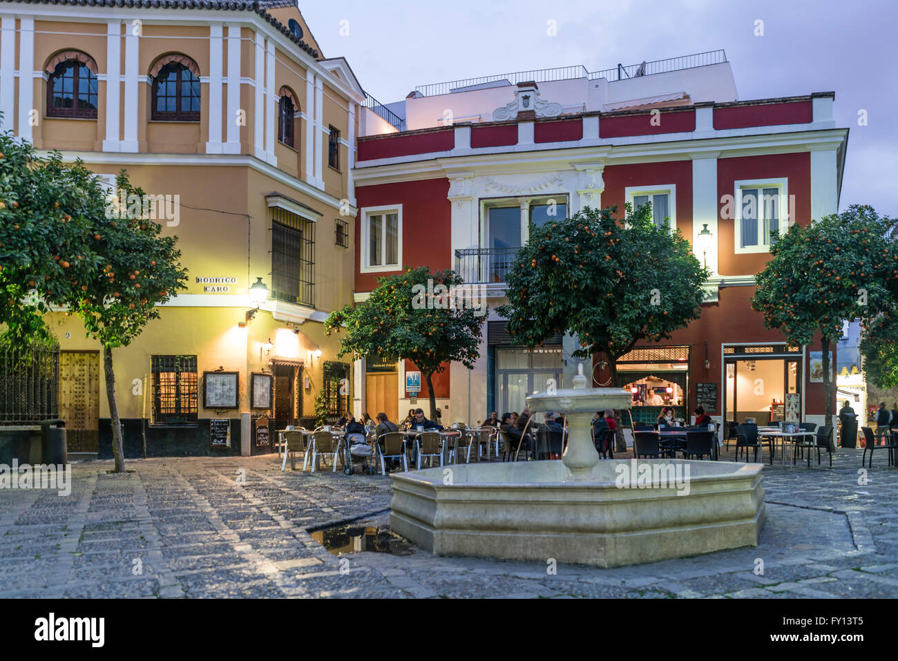 Plaza de Alianza, Barrio Santa Cruz, Seville, Andalucia, Spain, Stock Photo