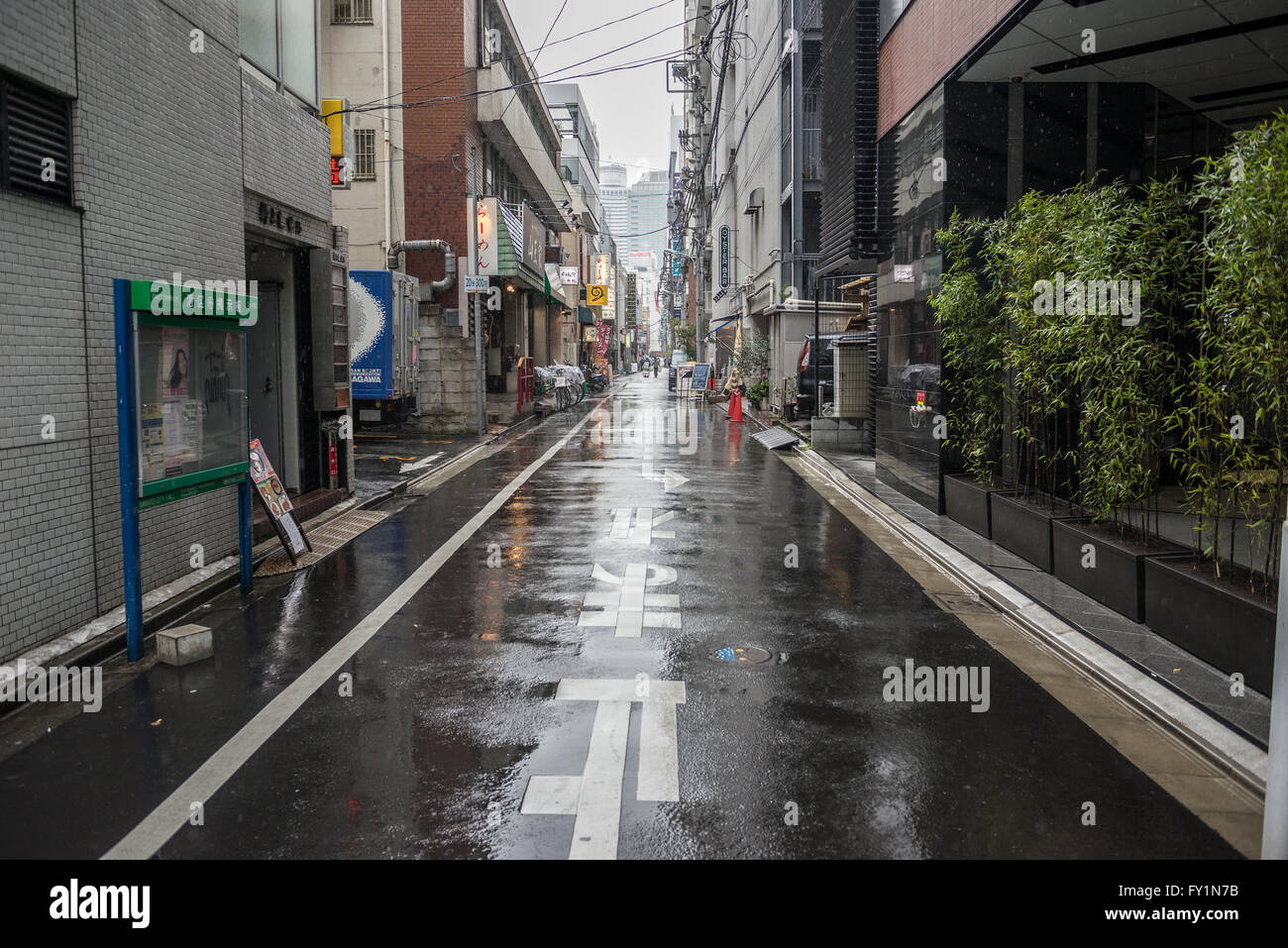 Narrow street in Akasaka district, Minato special ward, Tokyo city
