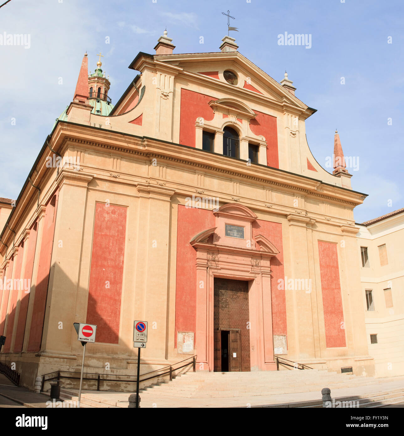 Chiesa San Pietro in Reggio Emilia, Italy Stock Photo Alamy