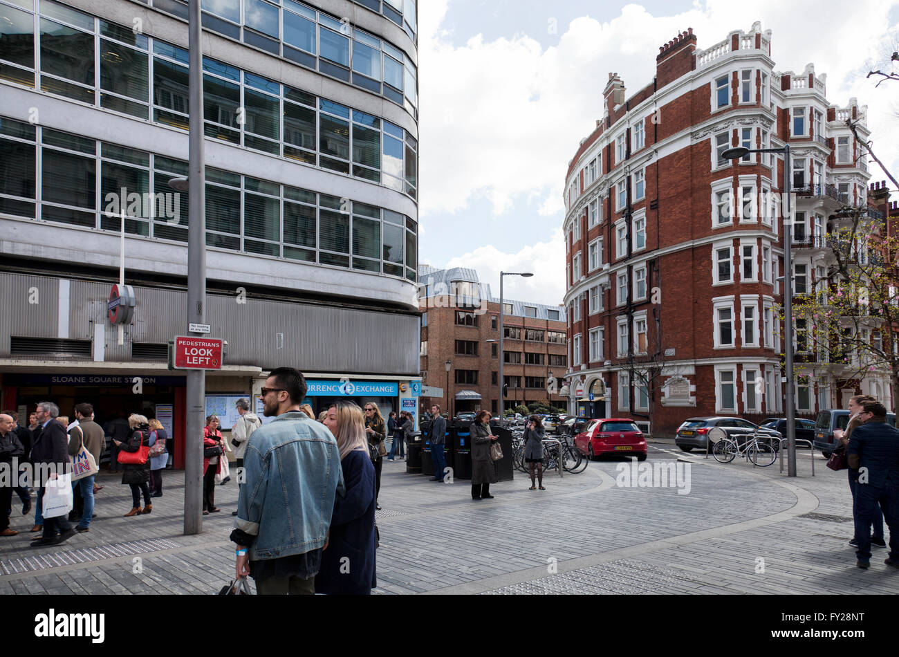 Sloane square underground station hires stock photography and images