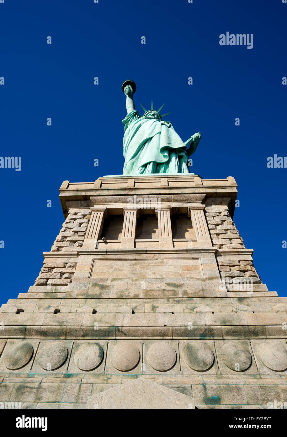 Human statue statue of liberty hires stock photography and images Alamy