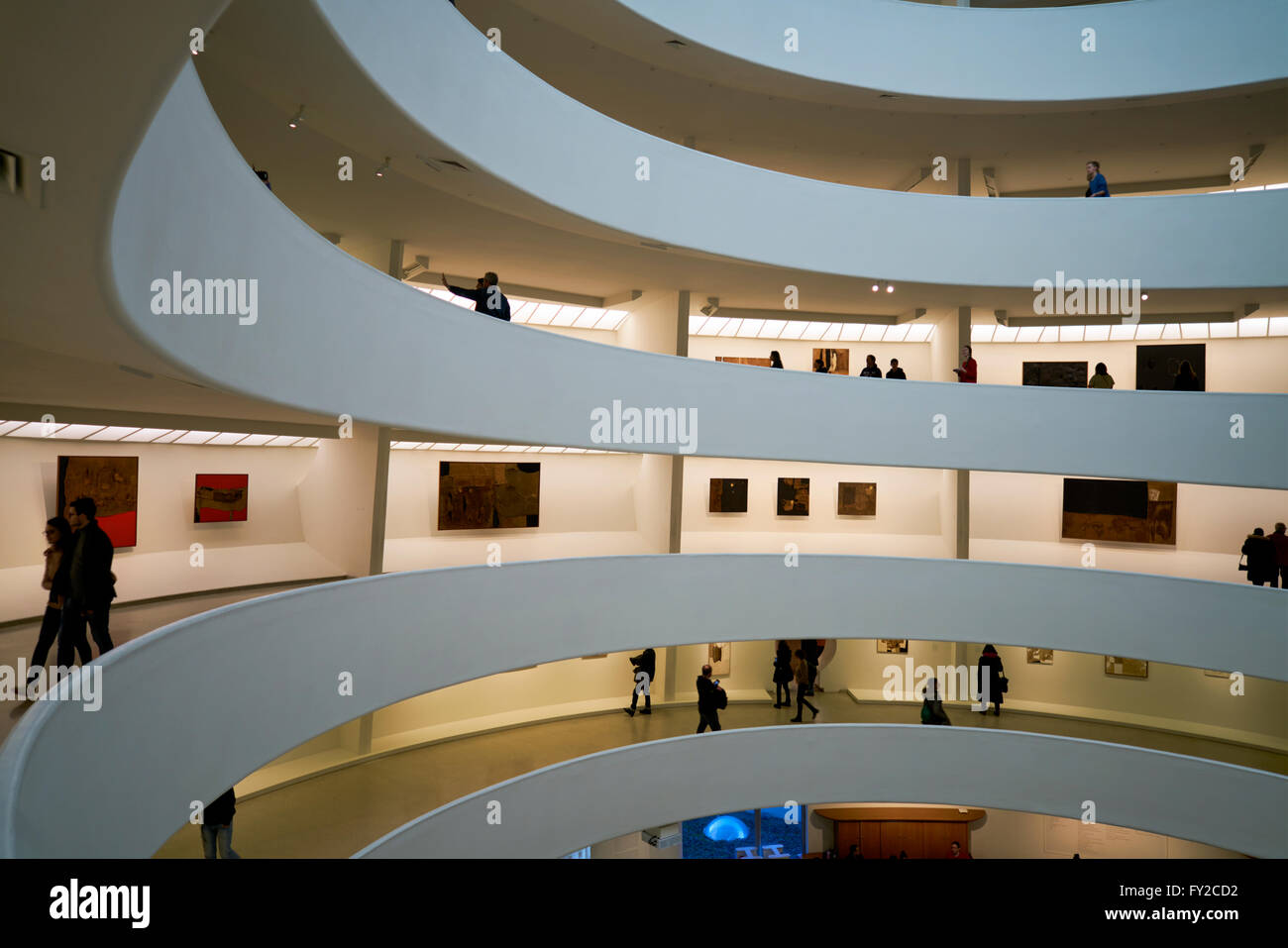 The interior of the Solomon R. Guggenheim Museum, Manhattan New York Stock Photo