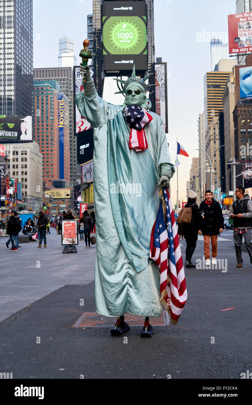 Human Statue of Liberty. Times Square New York Stock Photo Alamy
