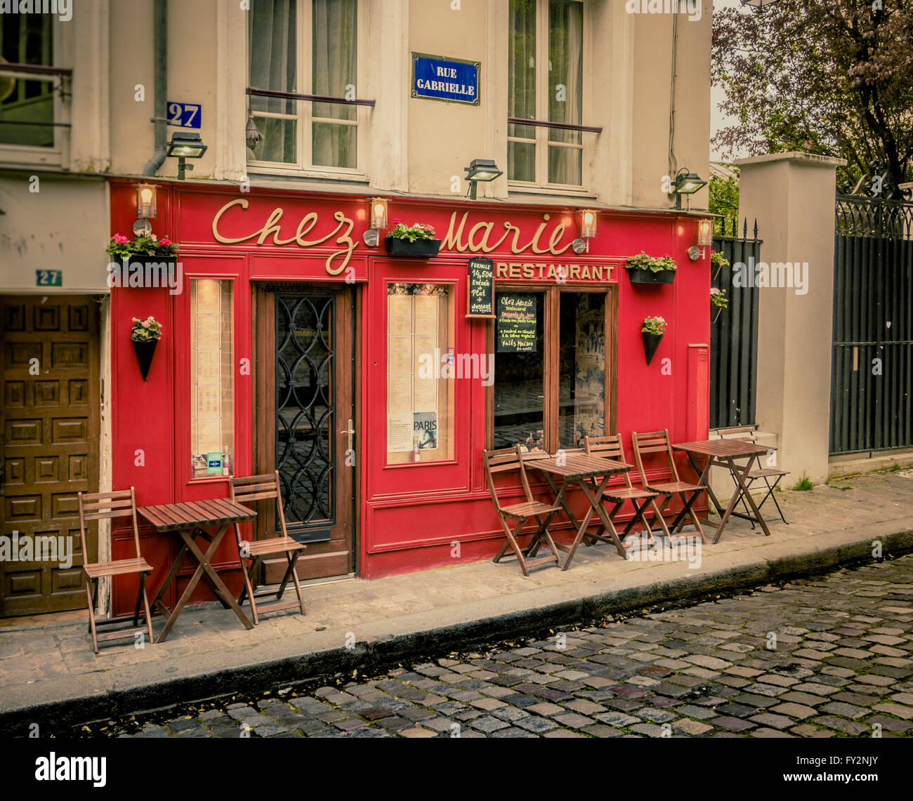 Traditional restaurant building, Paris, France Stock Photo