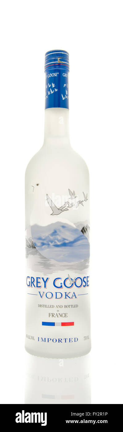São Paulo, SP, Brazil, 15 JULY 2021 - Bottle of Grey Goose, a brand of French  vodka. Special Voyage Exclusive Stock Photo - Alamy
