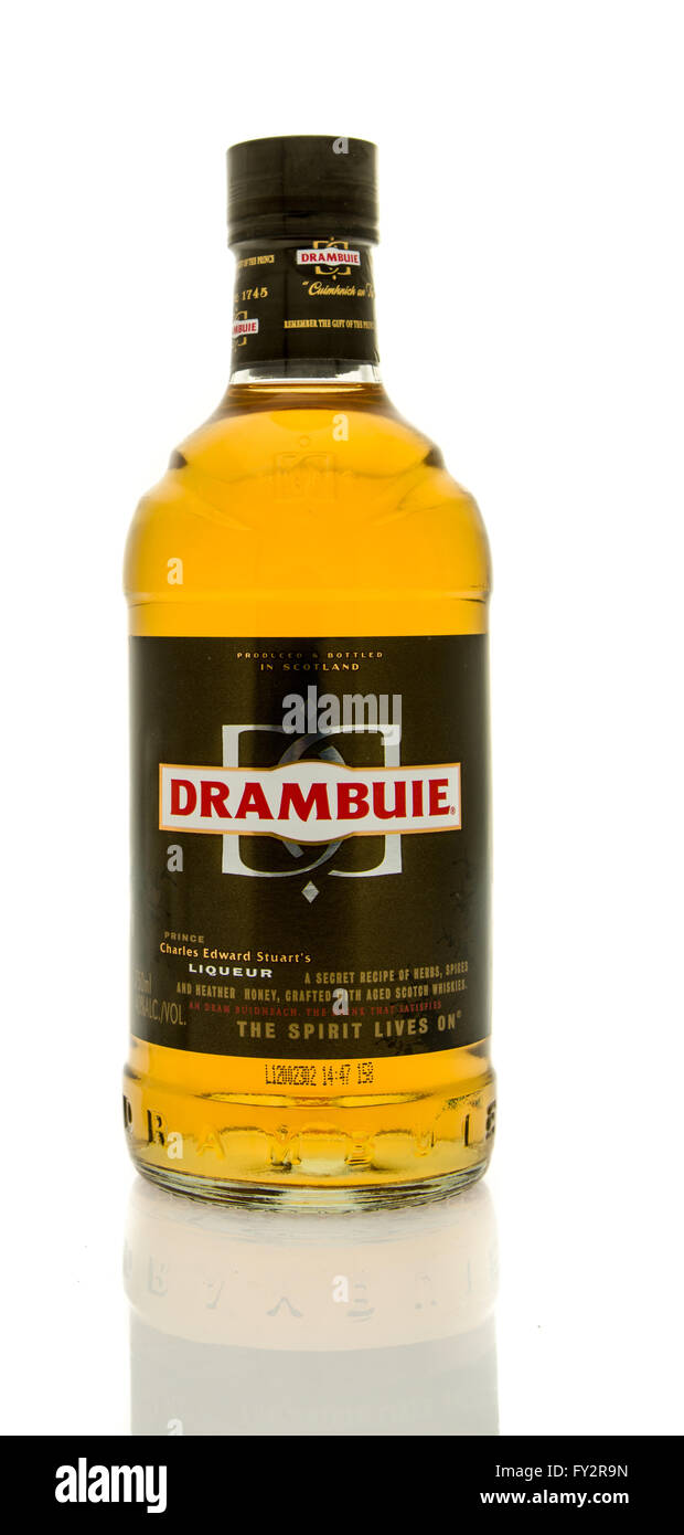 A glass of drambuie hires stock photography and images Alamy