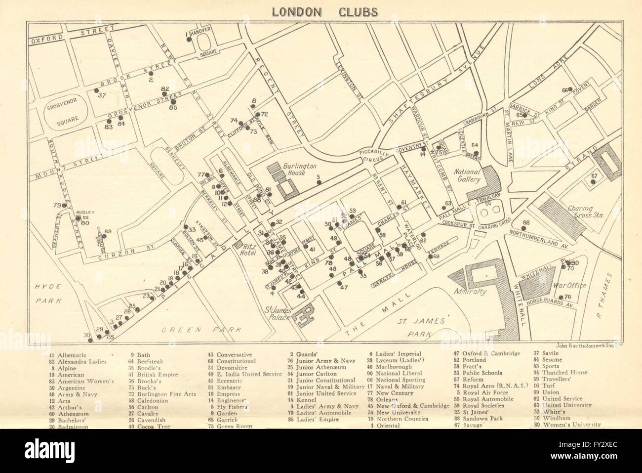 LONDON GENTLEMENS CLUBS: St James's Mayfair Piccadilly Whitehall, 1930 old map Stock Photo