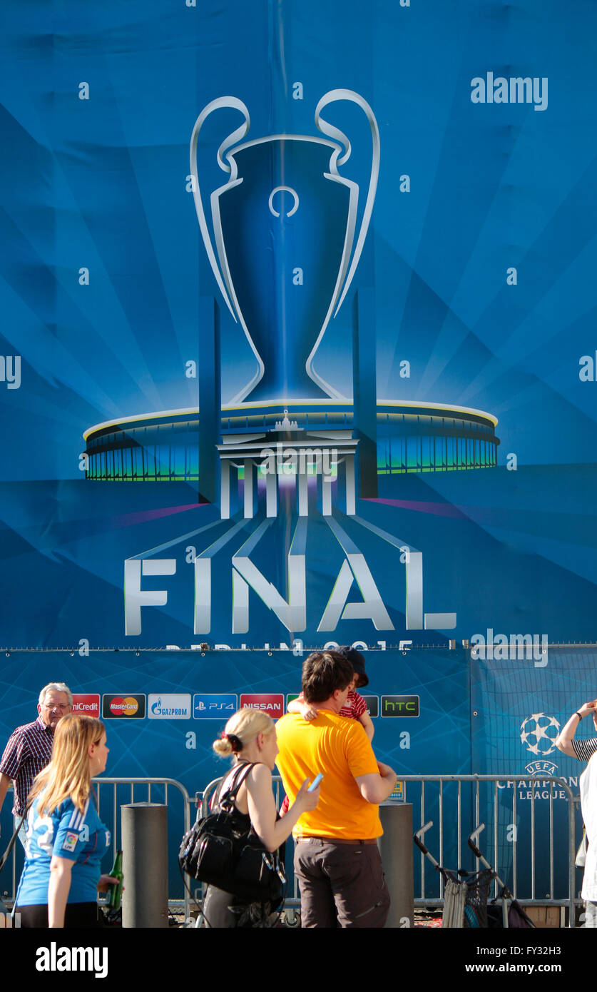 das Logo des "FIFA Champions League Finals", Berlin Stock Photo Alamy