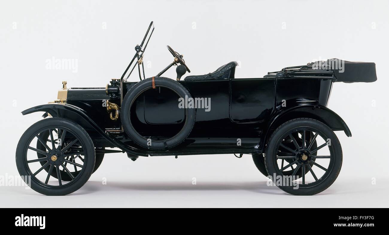 Black 1914 Model T Ford (USA), side view Stock Photo