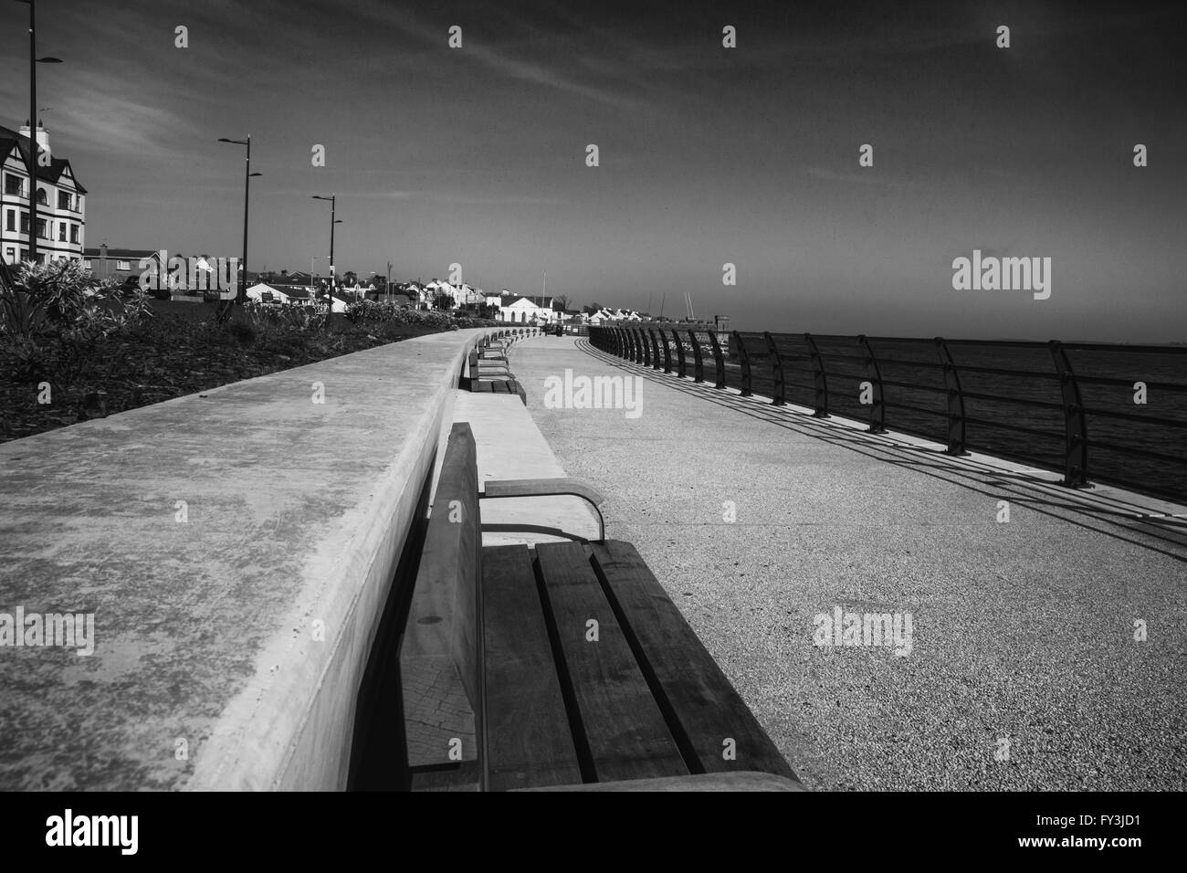 Coastal promenade uk Black and White Stock Photos & Images - Alamy