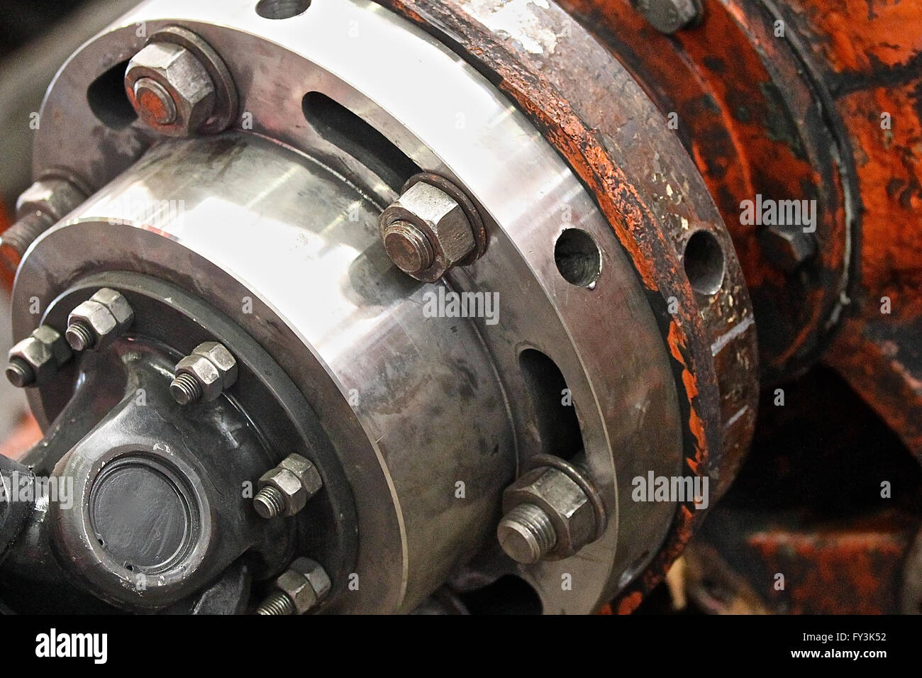 Wheel assembly rotation transmitting gear shaft Stock Photo - Alamy