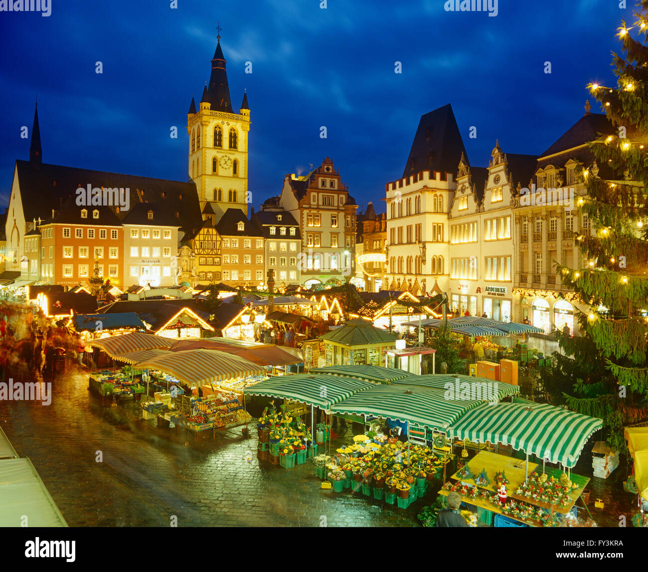 Trier christmas market hires stock photography and images Alamy