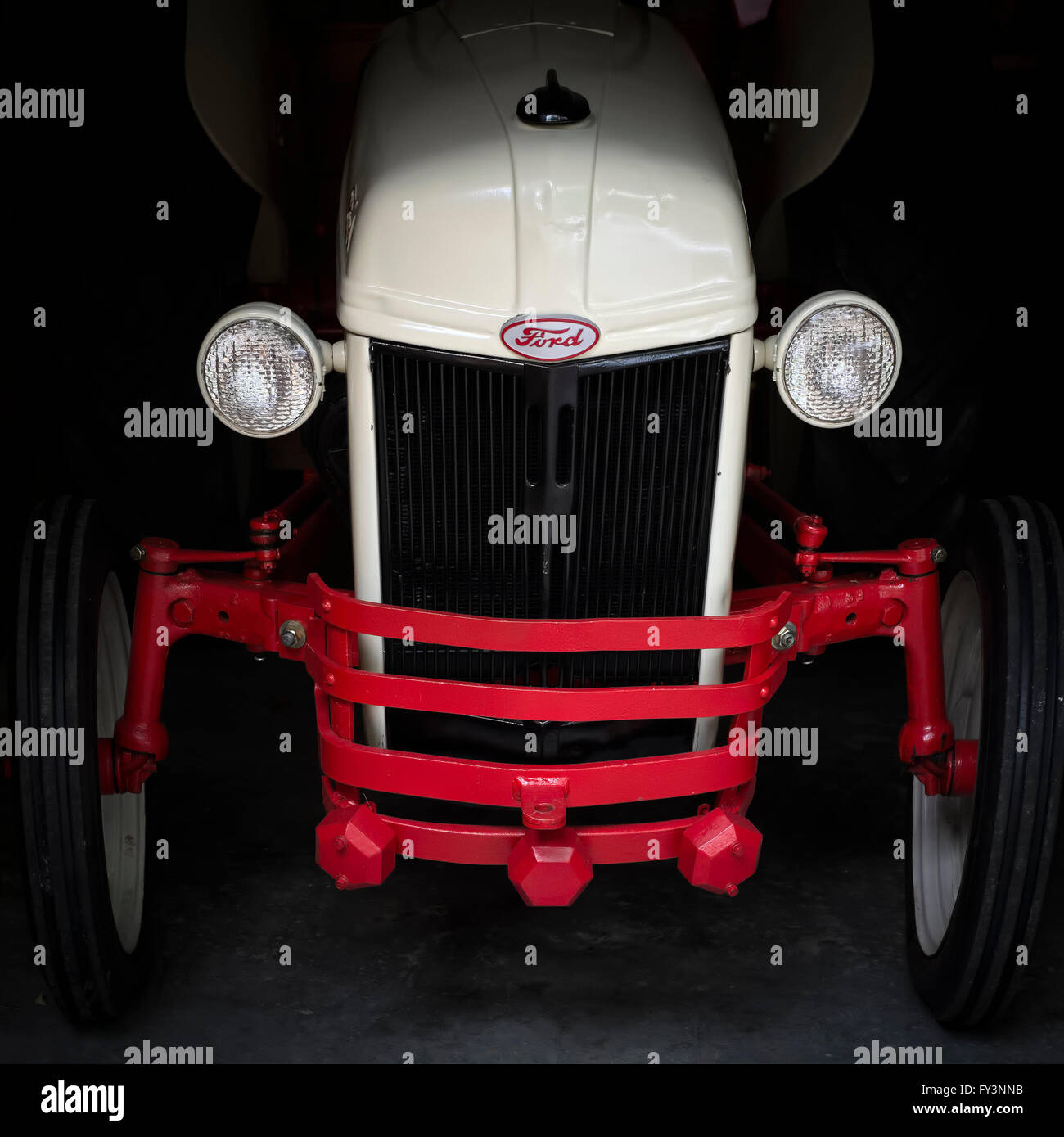 1950 Ford 8n Redbelly Tractor Front Stock Photo Alamy 1950 Ford 8n Redbelly Tractor Front Stock Photo Alamy