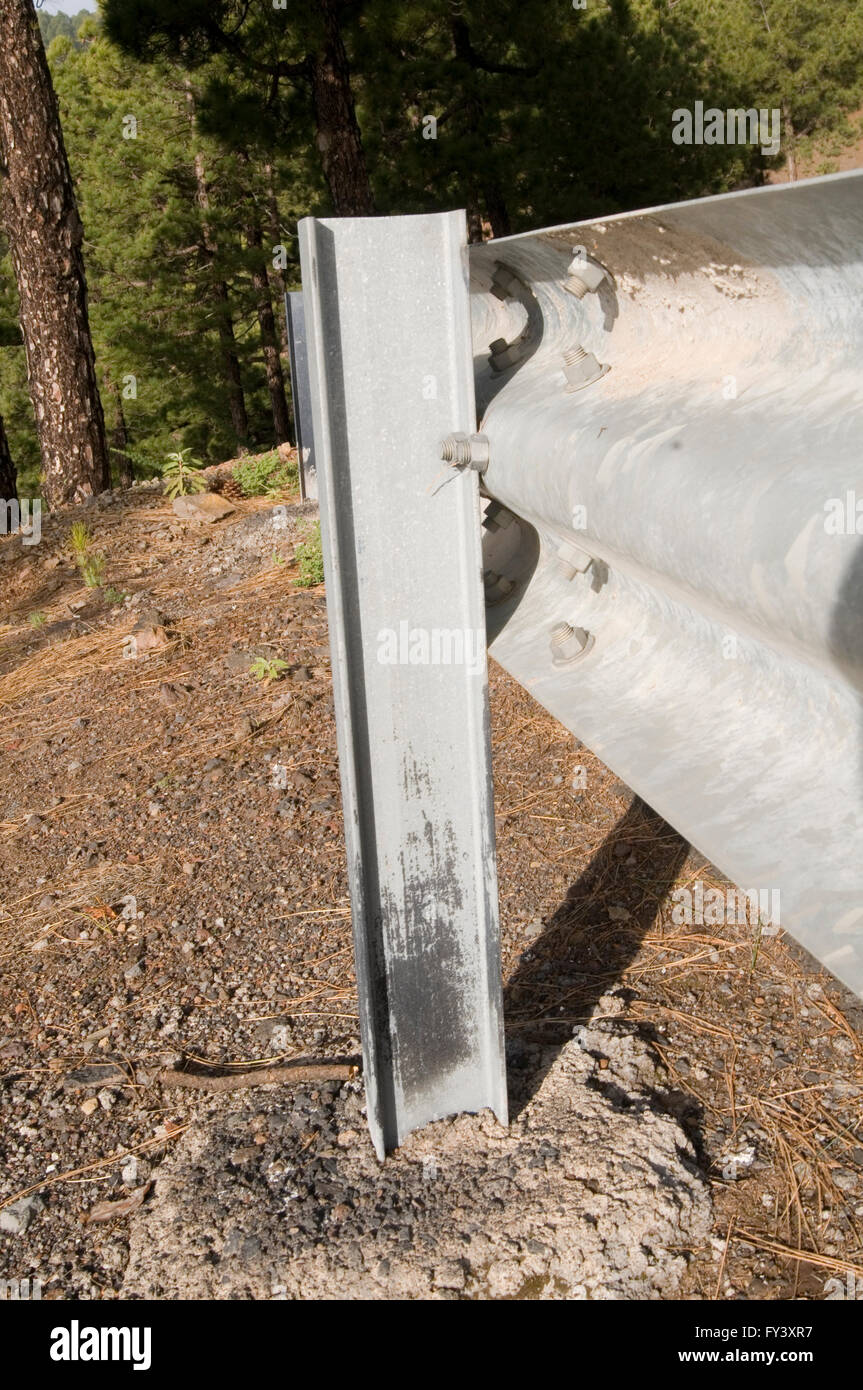 arrnco barrier barriers road metal upright post posts rail railings crash Stock Photo