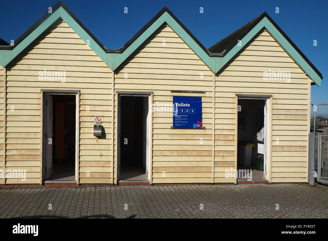 Seafront lavatory hires stock photography and images Alamy