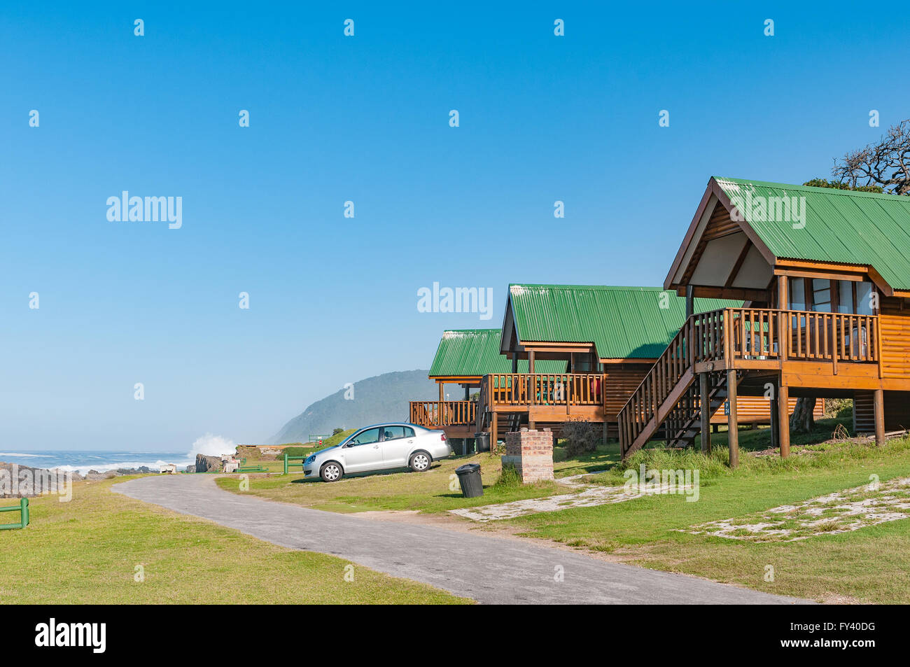 STORMS RIVER MOUTH, SOUTH AFRICA - FEBRUARY 29, 2016: Chalets overlooking  the Indian Ocean at Storms River Mouth Rest Camp Stock Photo - Alamy