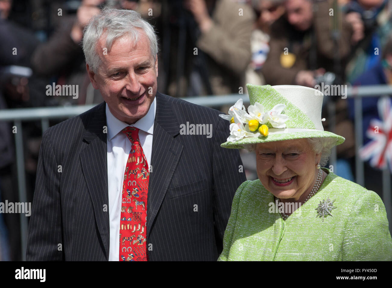 Windsor, UK. 21st April, 2016. The Queen is directed by Hugo Vickers to ...