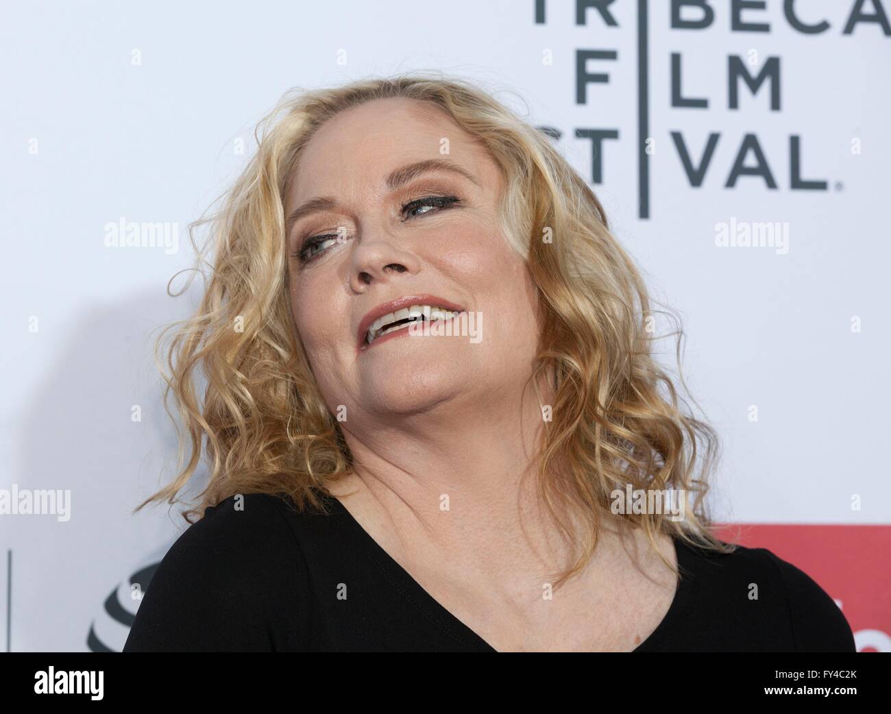 Cybill shepherd today photos