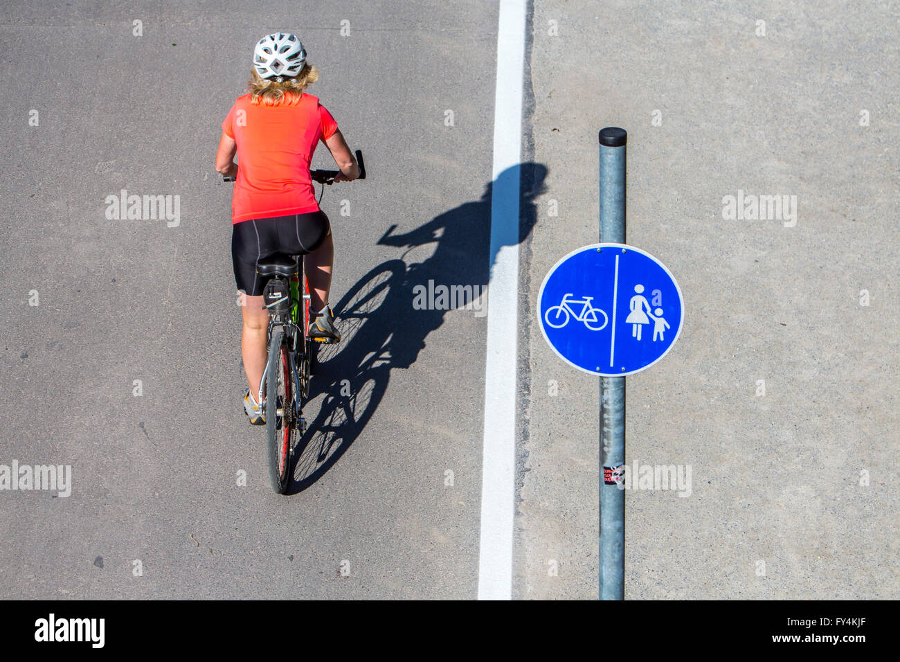 First part of a bike path highway through the Ruhr area, between Essen