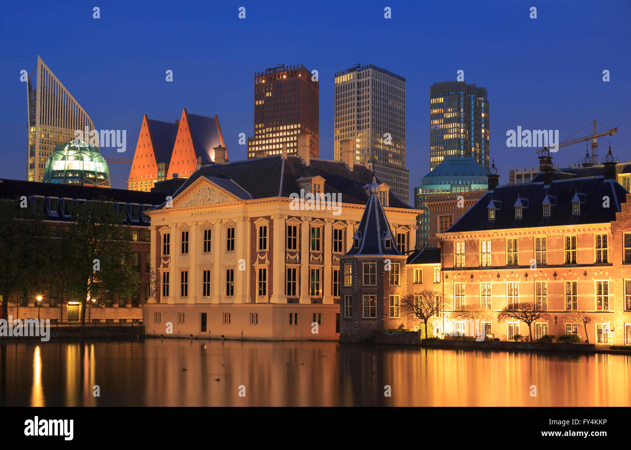 Hofvijver, Mauritshuis and Binnenhof Palace - Dutch Parlament in the Hague (Den Haag), the Netherlands. Stock Photo