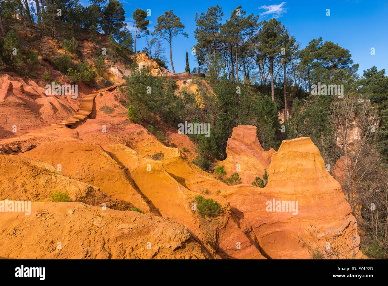 les Ocres de Roussillon Vaucluse Haute Provence France 84 Stock Photo ...