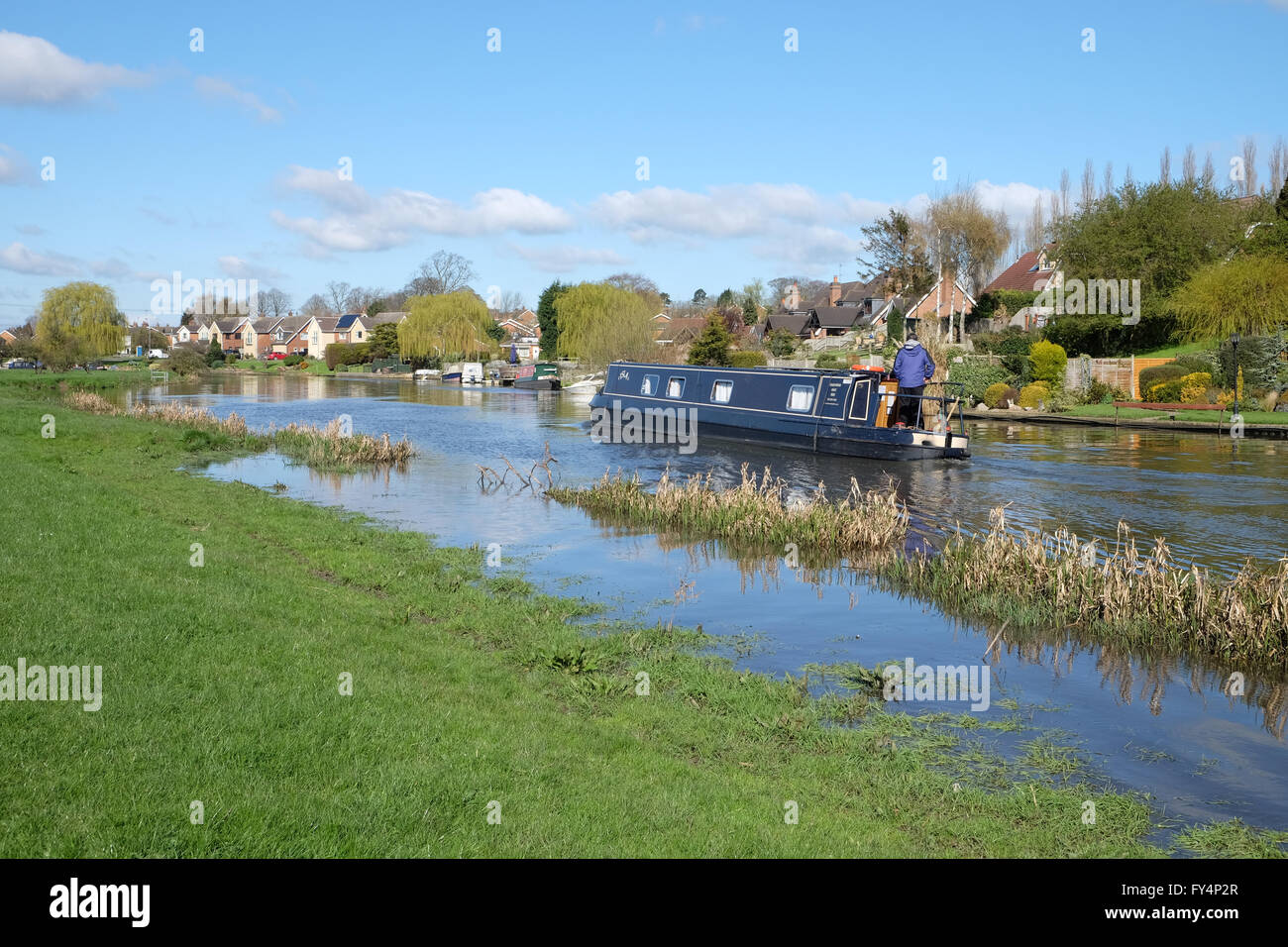 narrowboats on the river soar in barrow upon soar Stock Photo Alamy