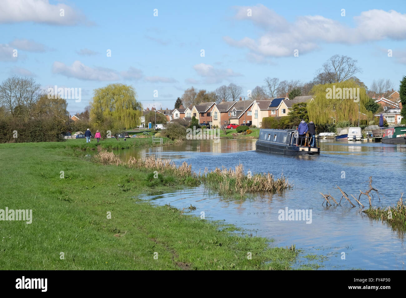 narrowboats on the river soar in barrow upon soar Stock Photo Alamy