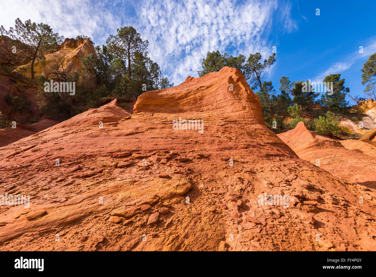 les Ocres de Roussillon Vaucluse Haute Provence France 84 Stock Photo ...