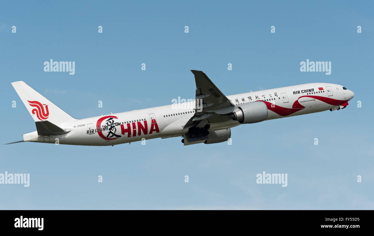 Air China Boeing 777-300ER jetliner B-2006 special 'Love China' livery Stock Photo