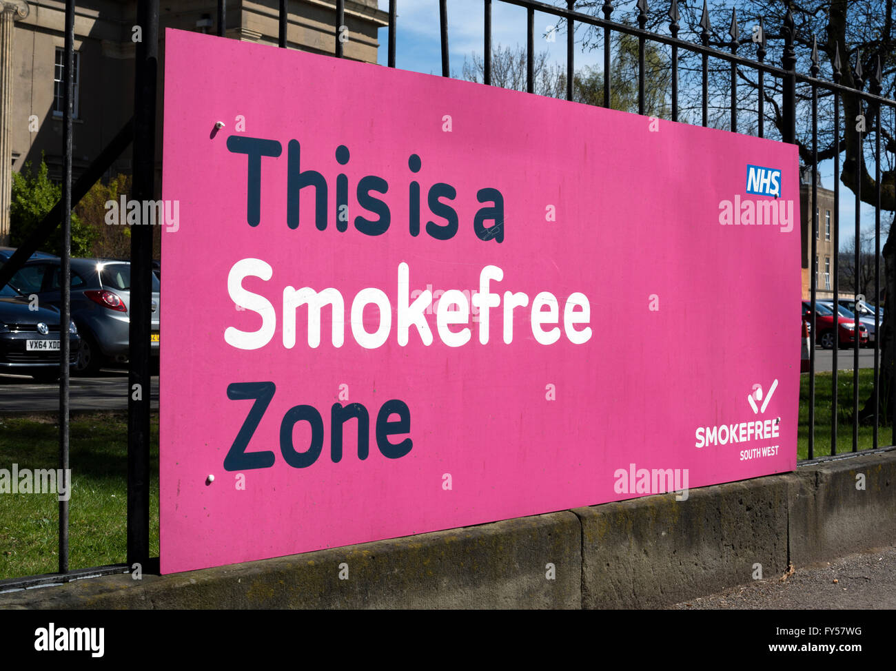 No smoking sign hospital hi-res stock photography and images - Alamy