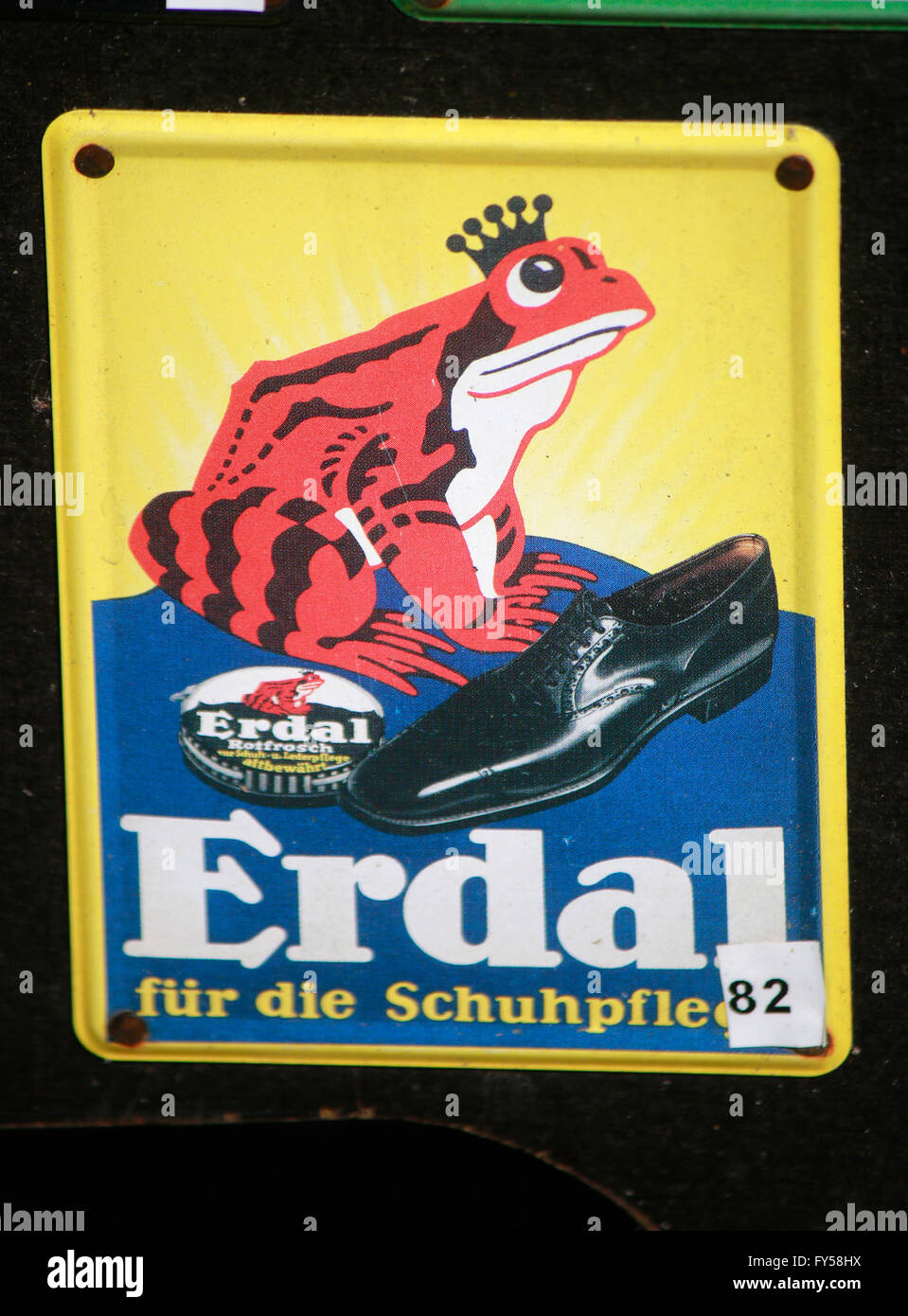 Erdal frosch hi-res stock photography and images - Alamy
