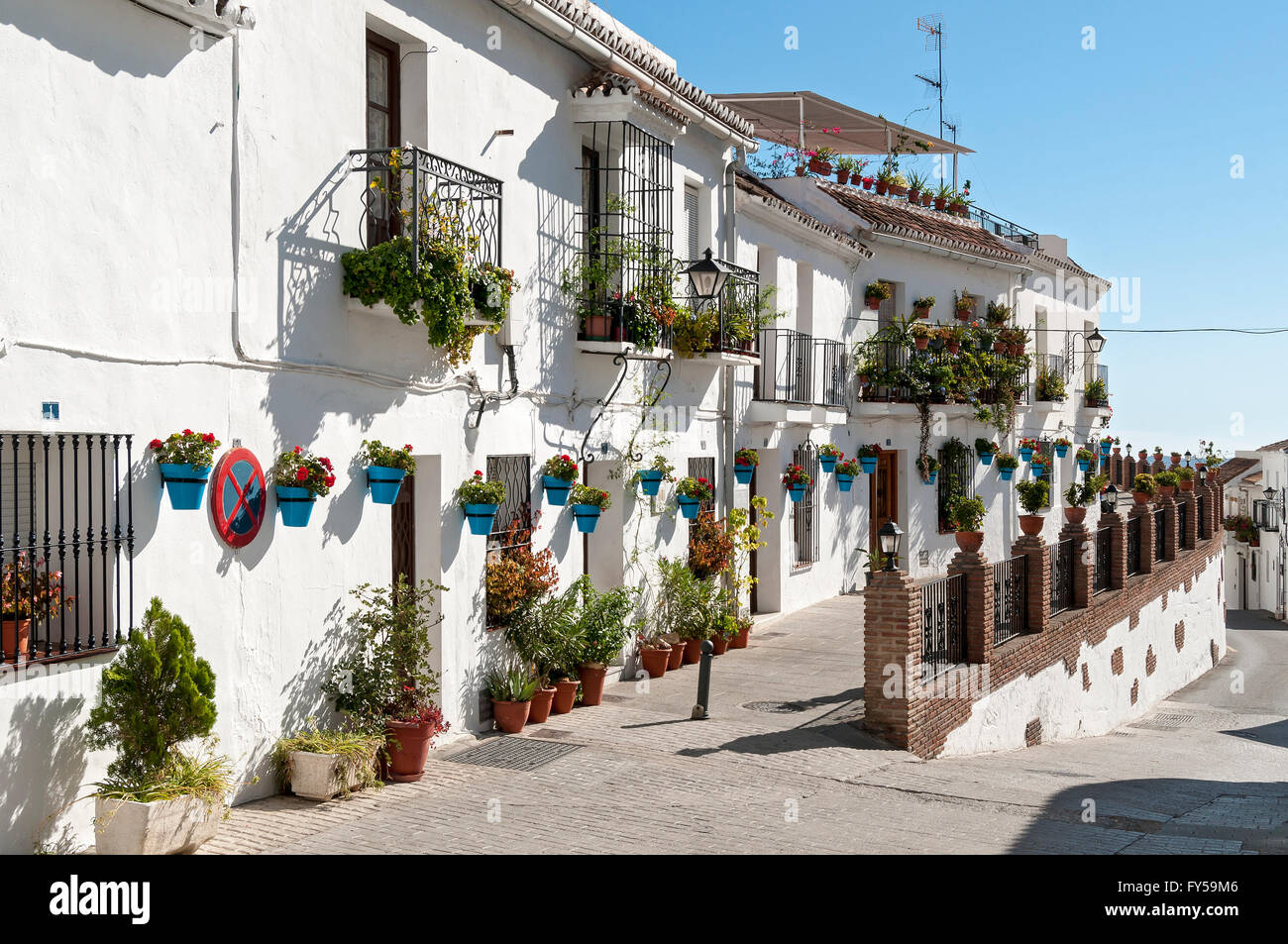 Calle Muro street with whitewashed houses, Mijas Pueblo, Andalusia, Spain Stock Photo Alamy