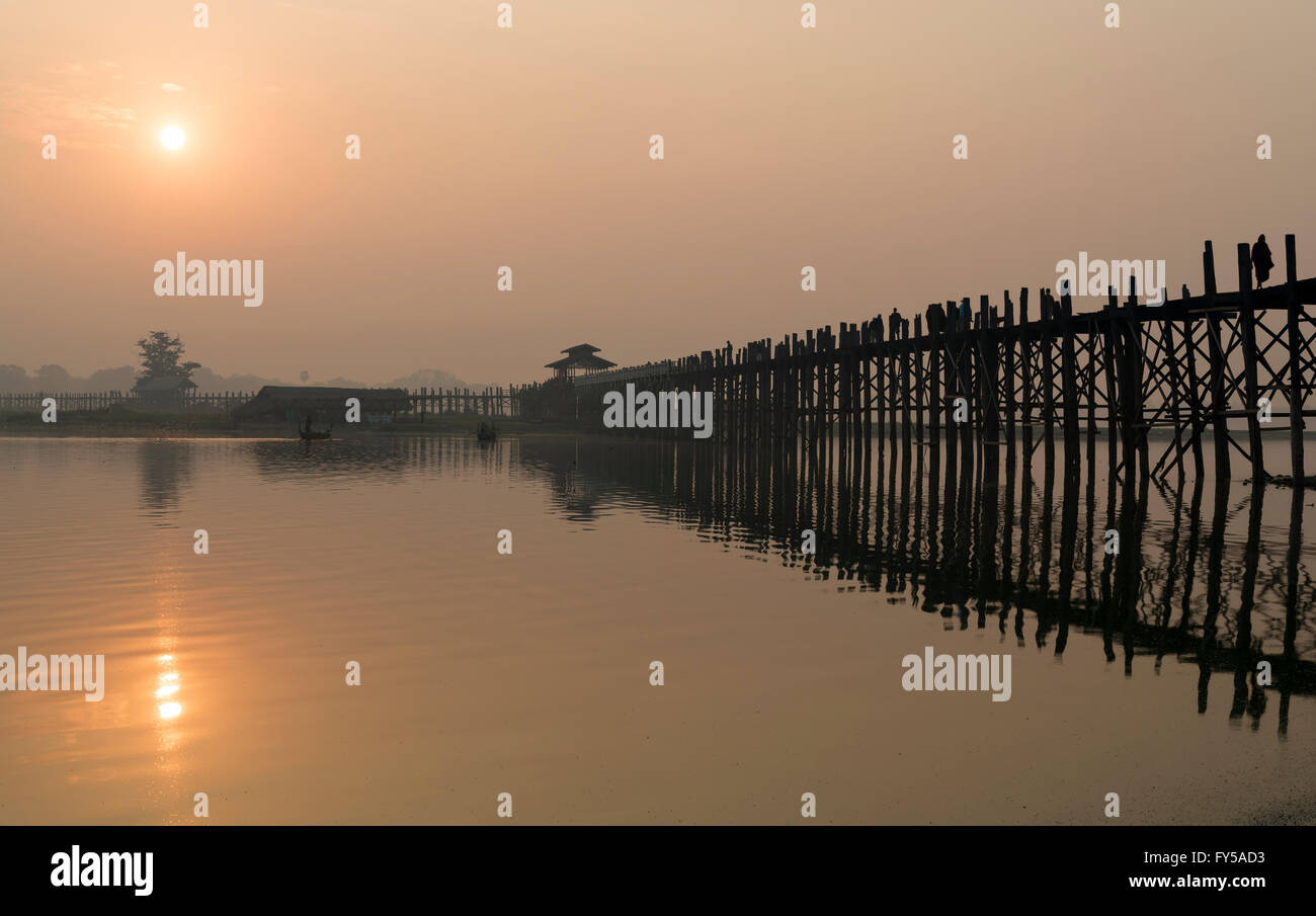Sunrise over the U Bein Bridge crossing the Taungthaman Lake, the ...