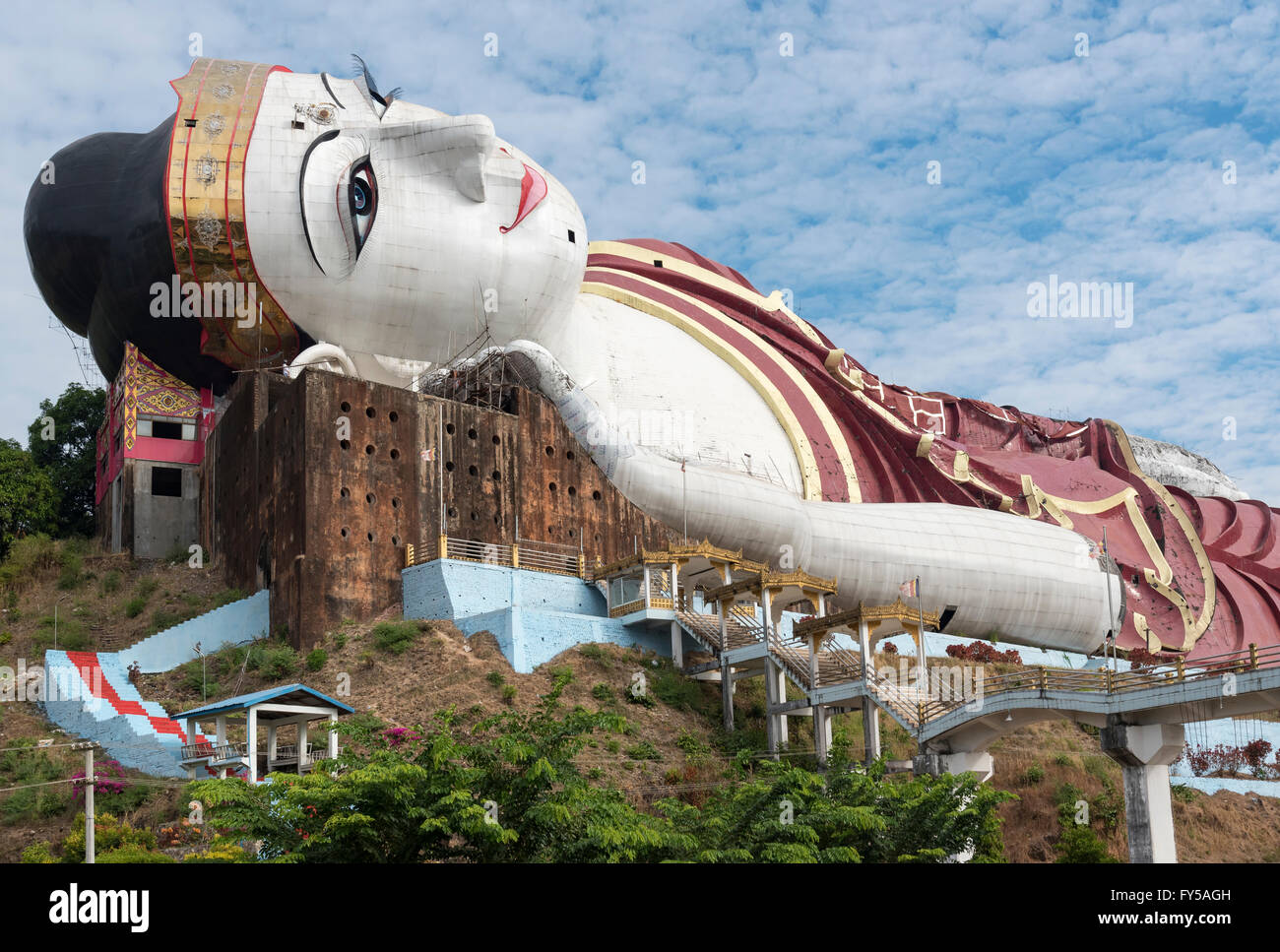 Win Sein Taw Ya, reclining Buddha statue at Mudon near Mawlamyine, Mon State, Myanmar Stock Photo