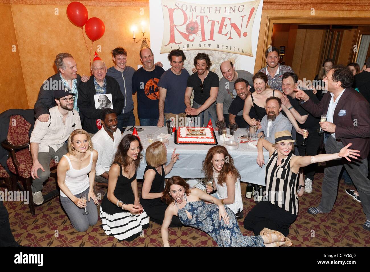 Cast something hi-res stock photography and images - Alamy