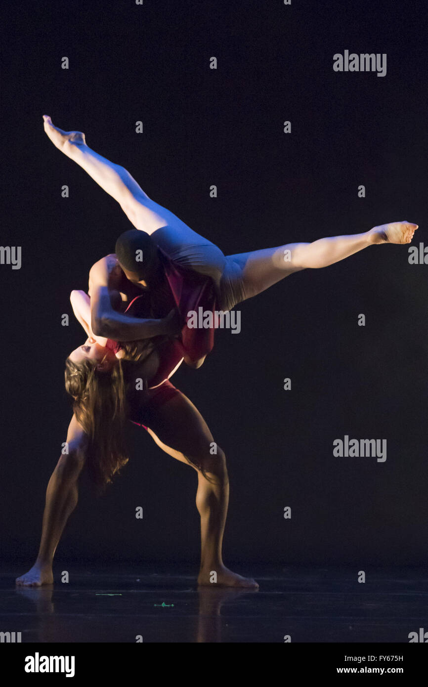 Kansas City, Missouri, USA. 5th Mar, 2016. ''.and then there were Five'' is choreographed by Sabrina Madison-Cannon and performed by the UMKC (University of Missouri-Kansas City) Dance Division. Music is by Max Richter. © Serena S.Y.Hsu/ZUMA Wire/Alamy Live News Stock Photo