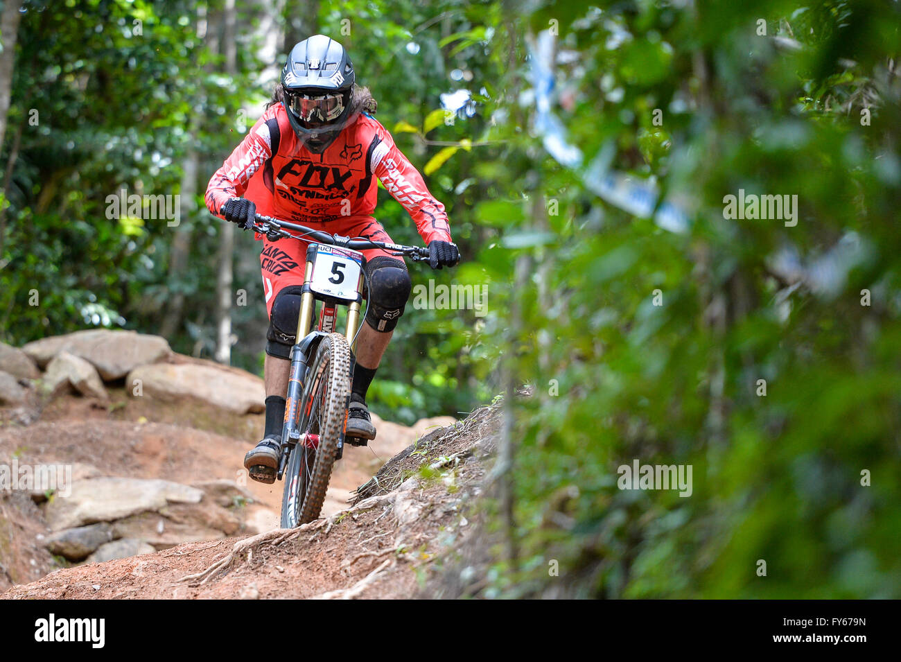men's downhill mountain bike