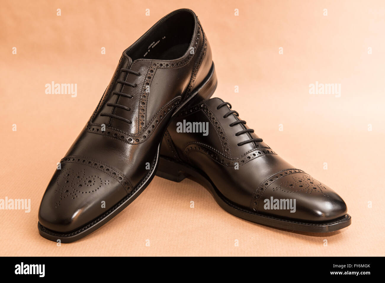 Fashionable men's leather shoes in vintage style Stock Photo by  ©Devin_Pavel 60864261