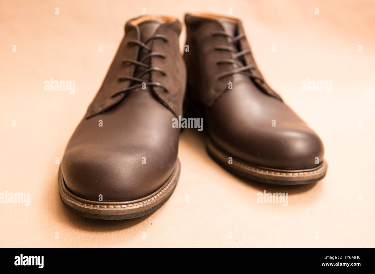 mens brown leather boots uk