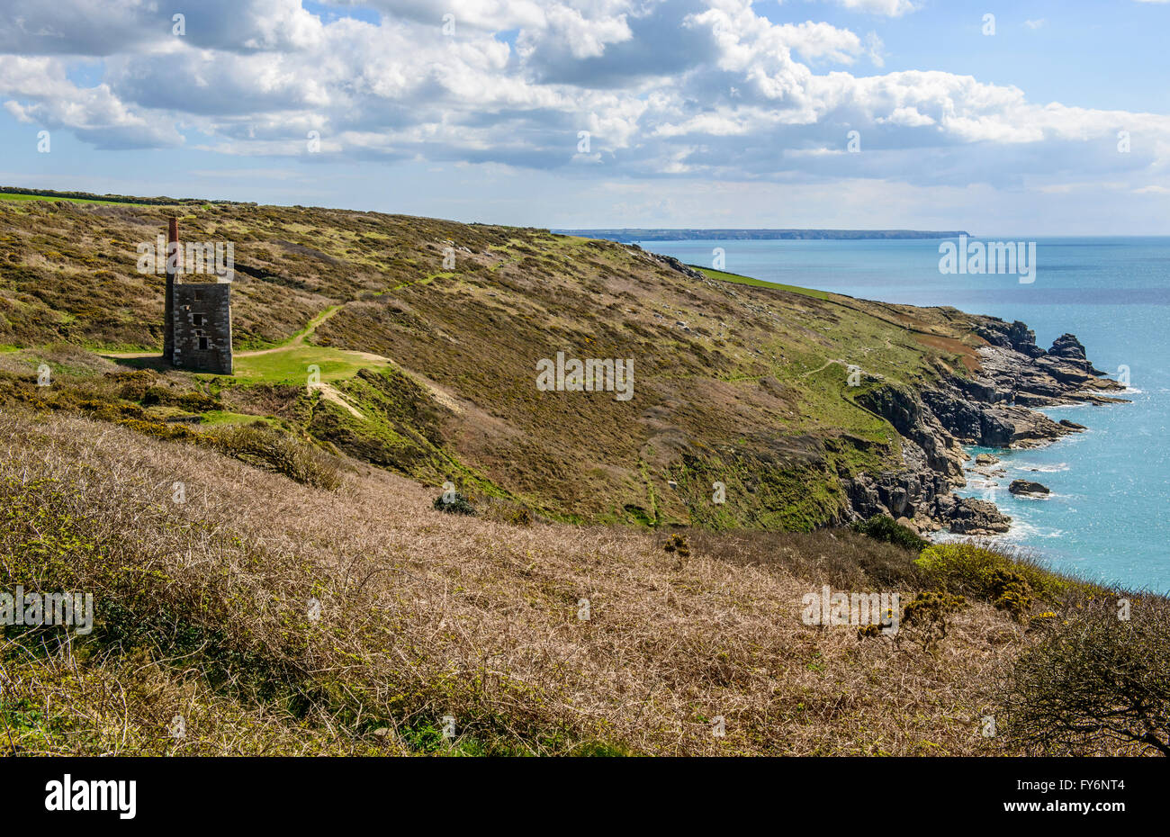 Rinsey Head and remains of Wheal Prosper Engine House for the copper mine, Cornwall Stock Photo